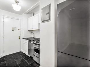 307 E 44th St APT 721, New York, NY 10017