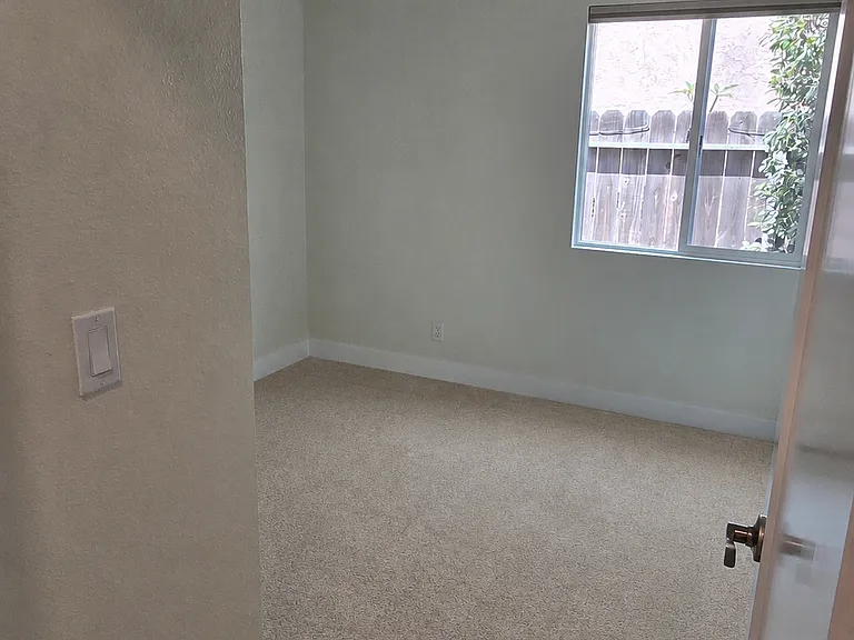 1736 Caliban Dr — Photo 14