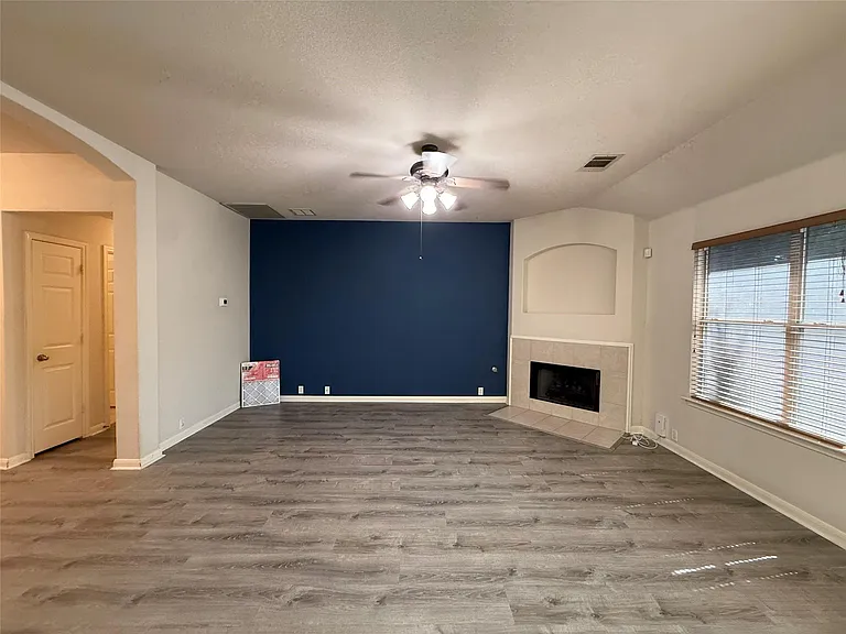645 Arrowood Pl — Photo 3