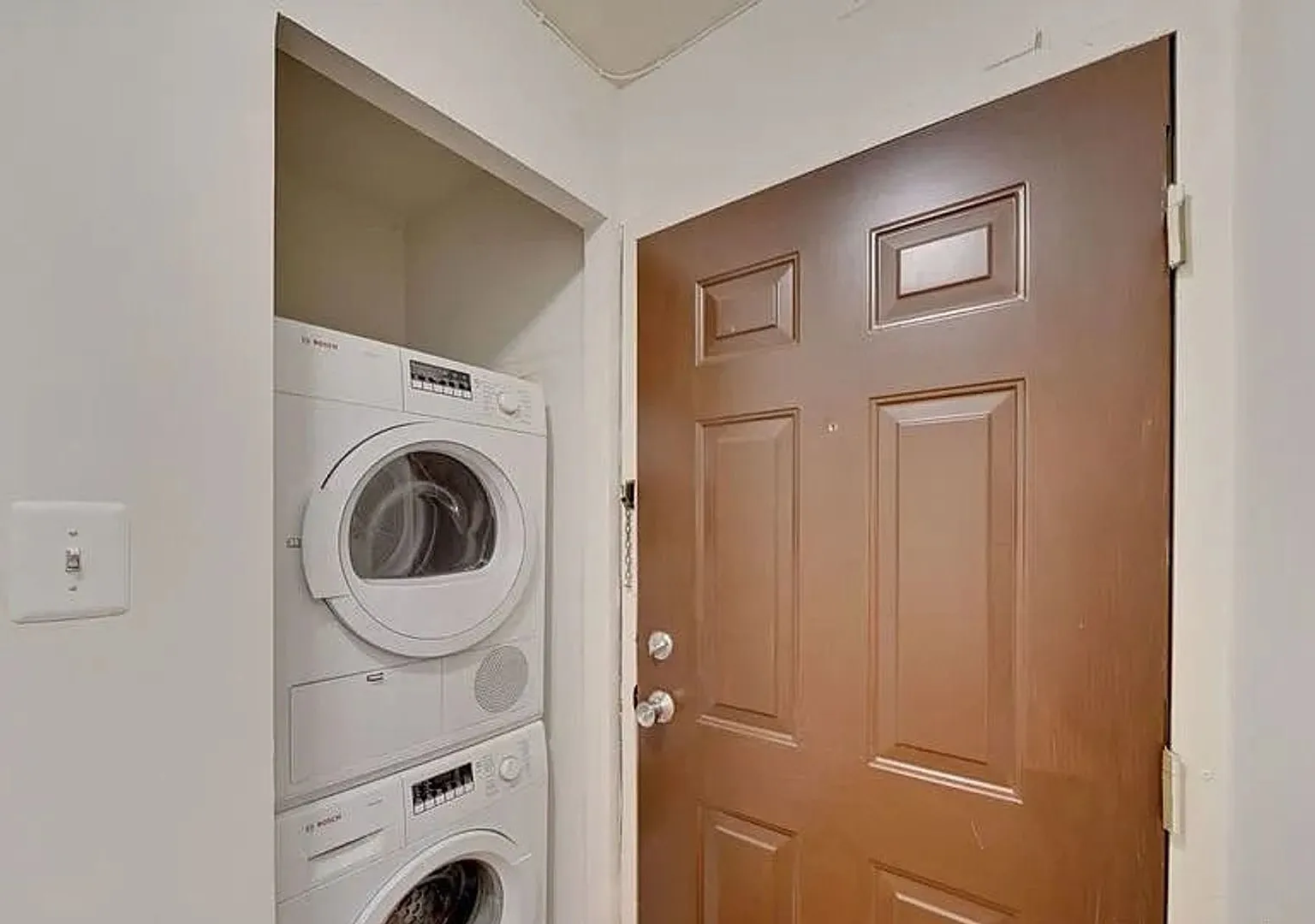 Bright & Spacious 3BR/2BA in the Heart of Columbia Heights — Photo 2