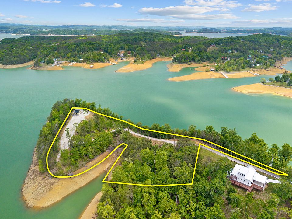 1st image of 1967 Lake Oaks Way