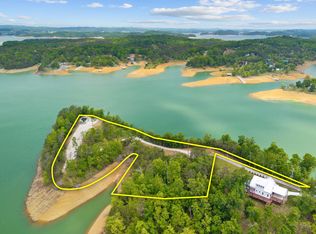 1967 Lake Oaks Way, Sevierville, TN 37876