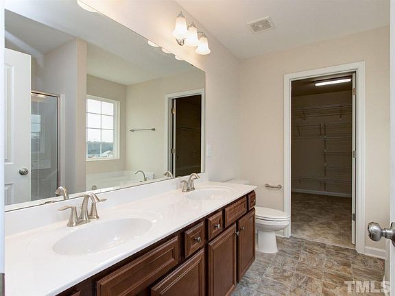 5th image of 2827 Bingham Dr