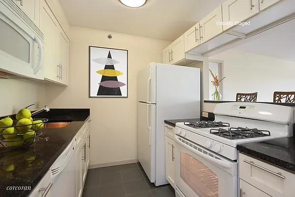 Rented by Corcoran | media 17