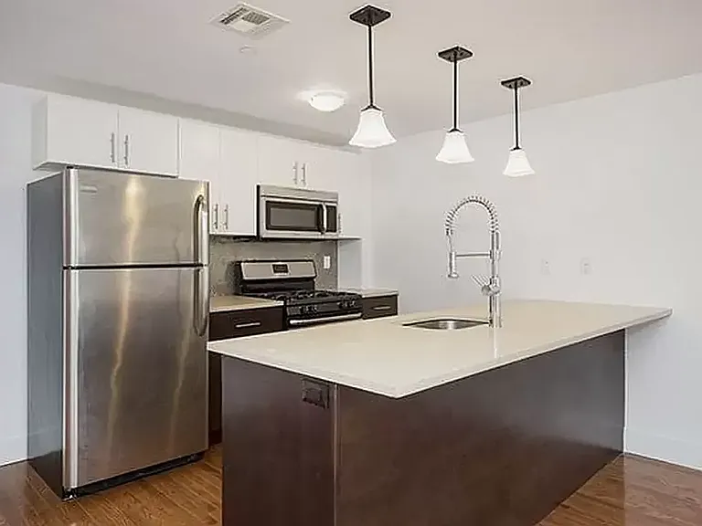80 Meserole St #2J — Photo 3