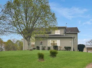 480 Twin Oaks Rd, Cairo, WV 26337