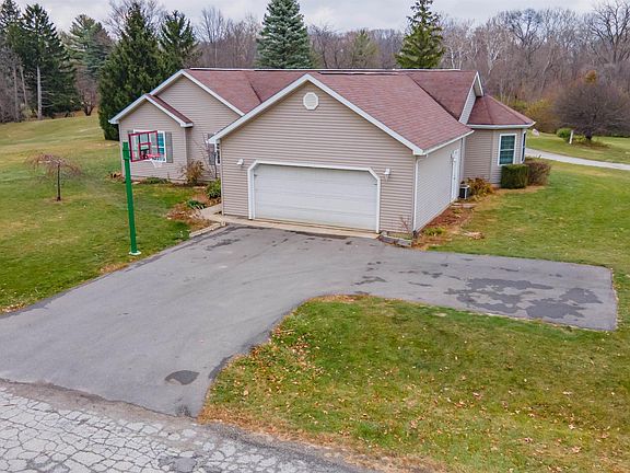 2nd image of 145 Seminole Ct