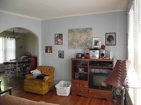 3rd image of 112 N Washington Ave