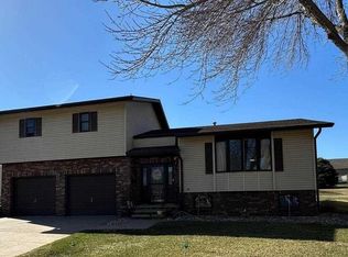 580 15th St SE, Le Mars, IA 51031