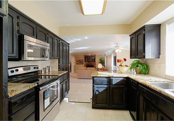 4th image of 1603 Saint Regis Dr