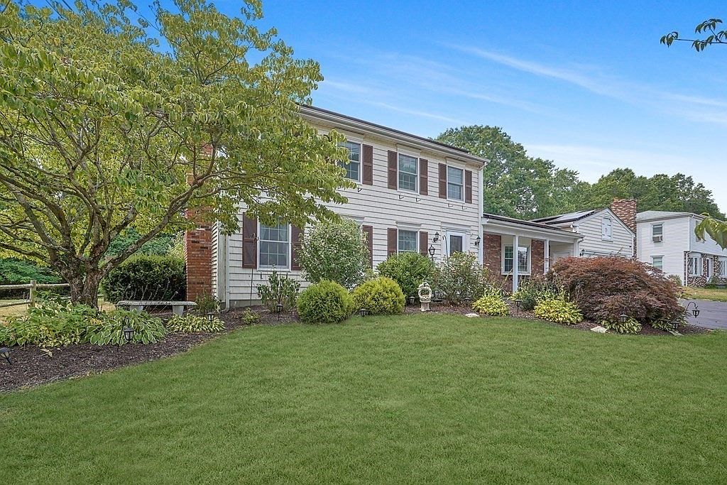 935 Almy Rd, Somerset, MA 02726 Zillow