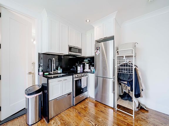 3rd image of 356 E 13th St APT 5