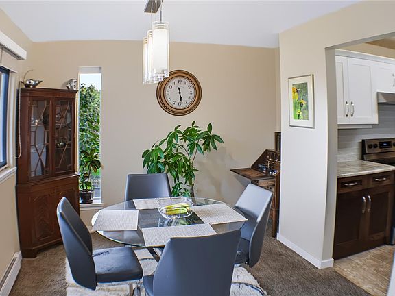 2nd image of 103 Gorge Rd E #305