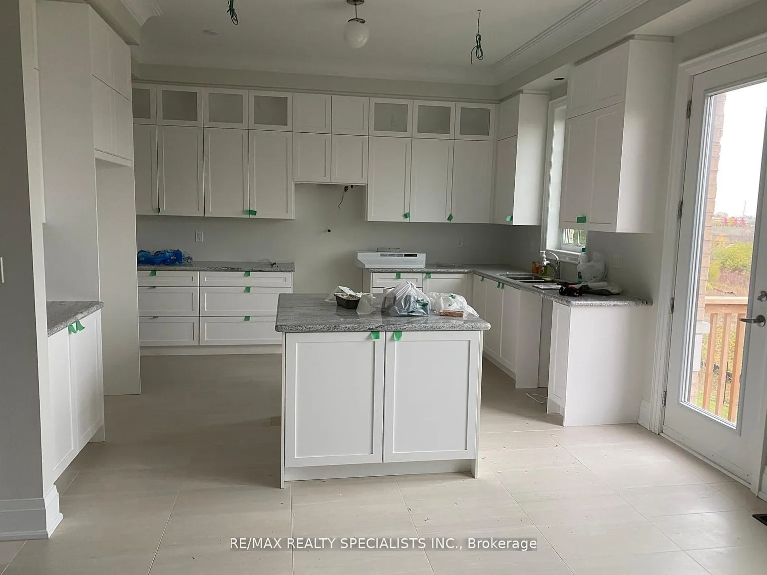 5 bed, $5,000 — Photo 2