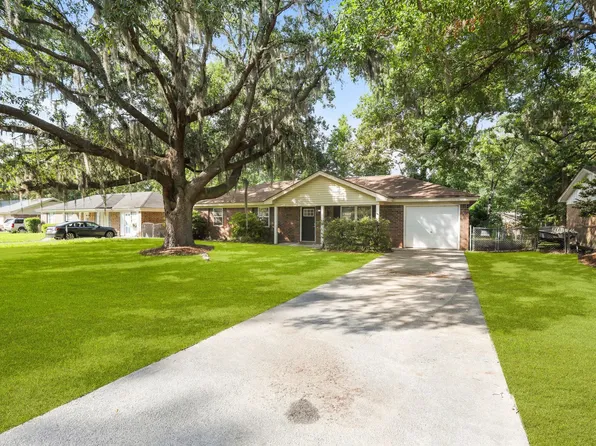 226 Larchmont Dr, Savannah, GA 31419