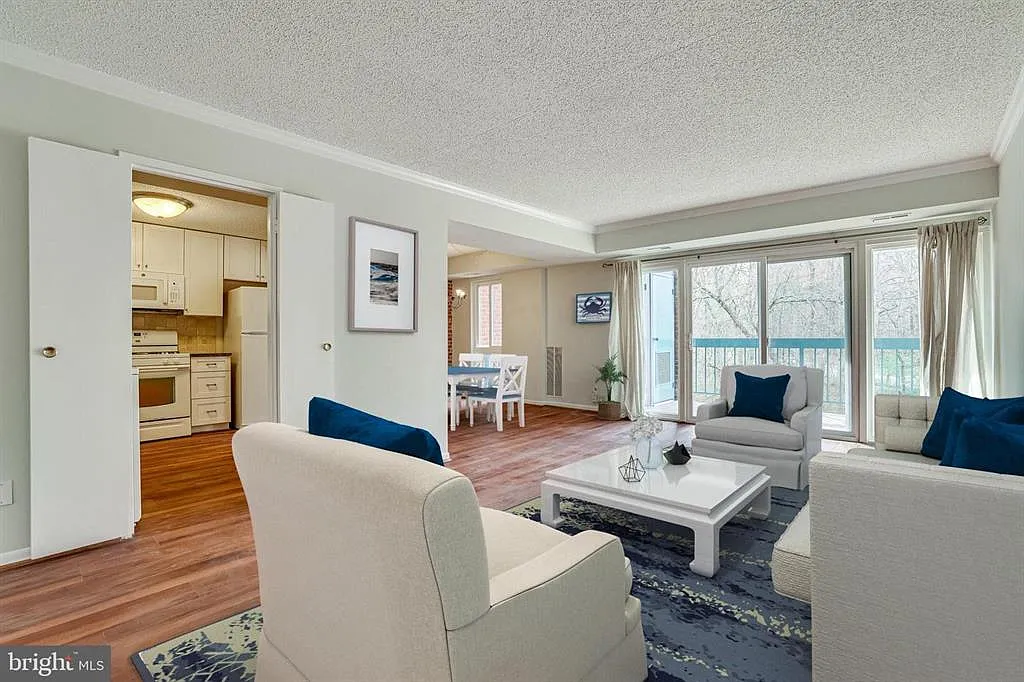 2 bed, 1.5 bath, 1073 sqft, $2,385 — Photo 4