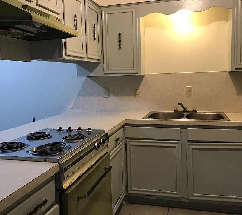 1st image of 806 N Dal Paso St Unit F