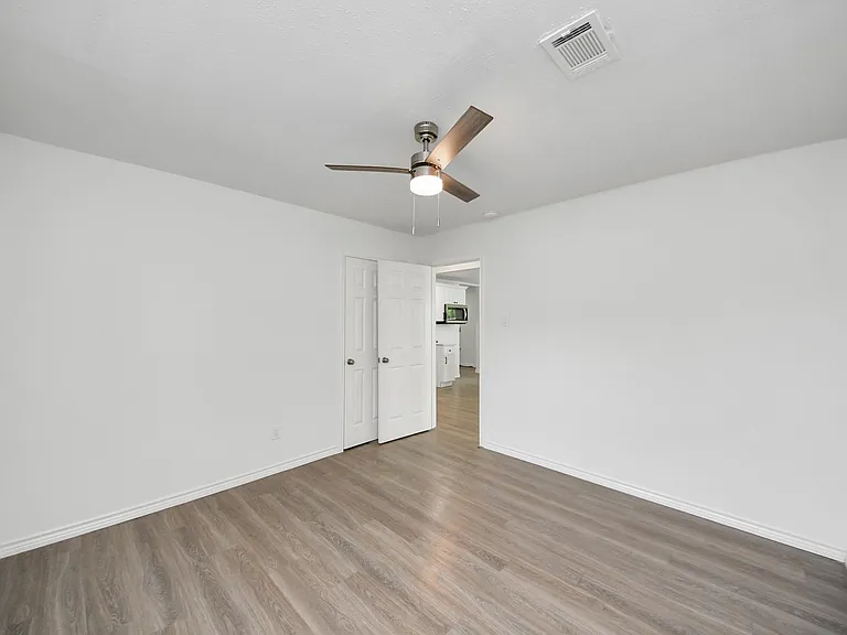 7004 Conley St — Photo 26