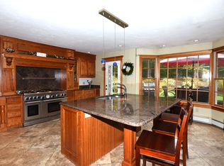 252 Long Pond Rd #R, Plymouth, MA 02360