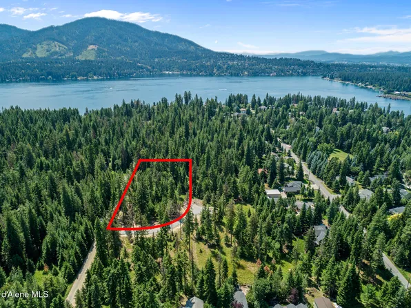 3 Rivendell Ln, Hayden, ID 83835