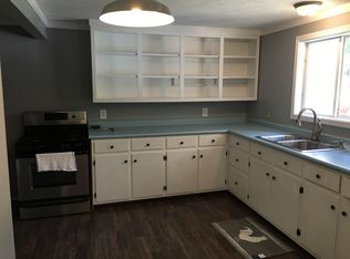 5560 Whiting Ave, Pentwater, MI 49449