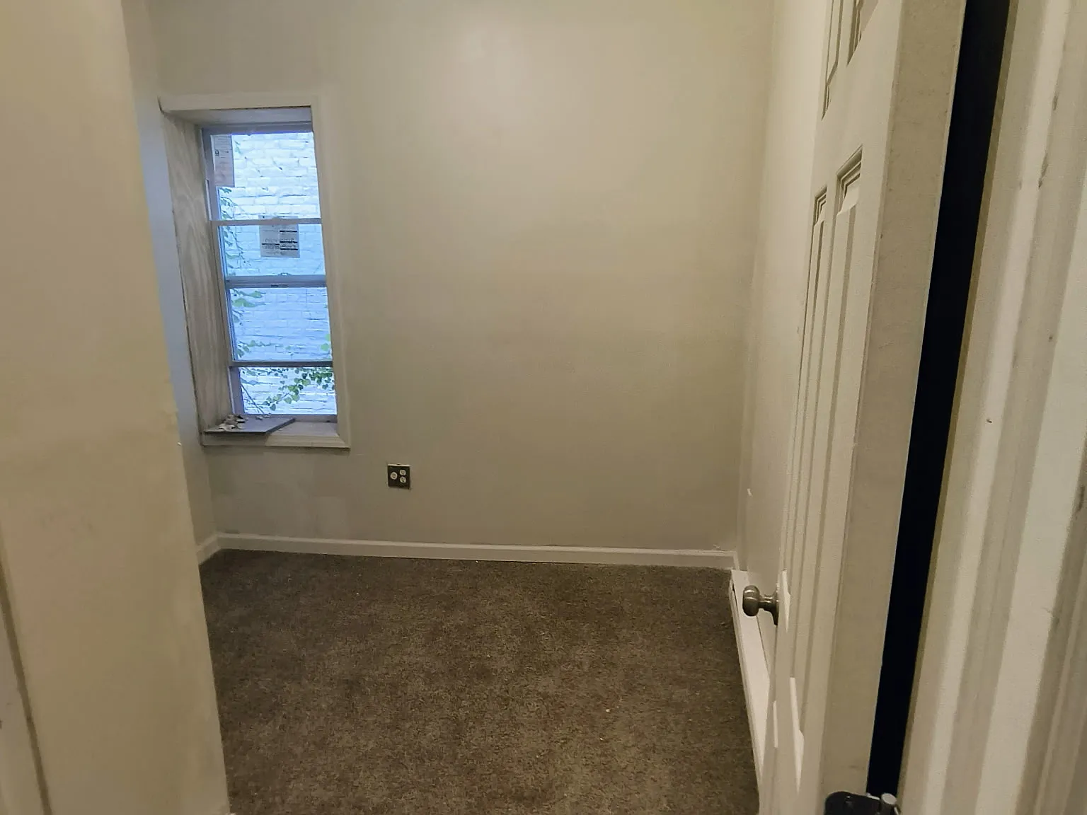 2 bed, 1000 sqft, $1,350 — Photo 4