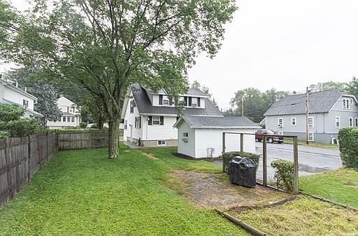 4th image of 101 Harrington Ave