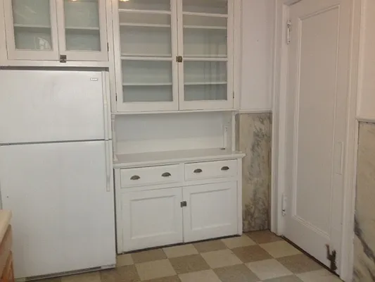 Rented by Anthony Mariano, lreb | media 44