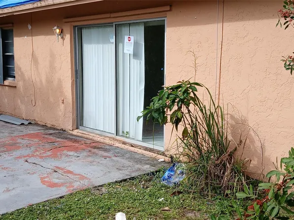 8500 SW 20th St, North Lauderdale, FL 33068
