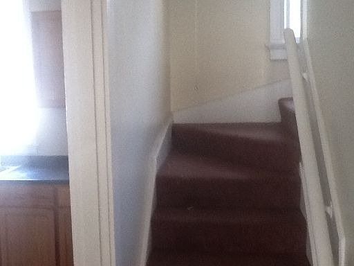 5th image of 511 Bank Ct