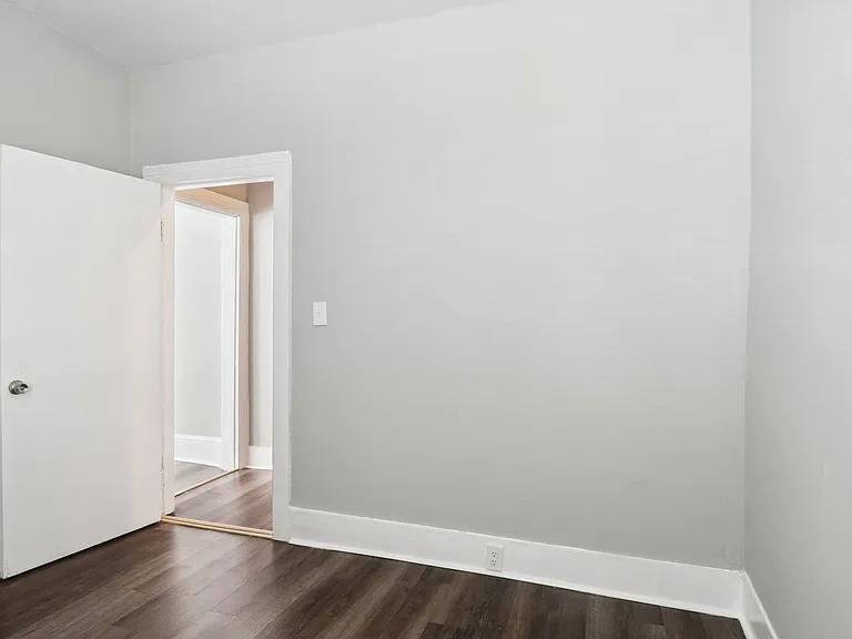 504 West 48th Street — Photo 9