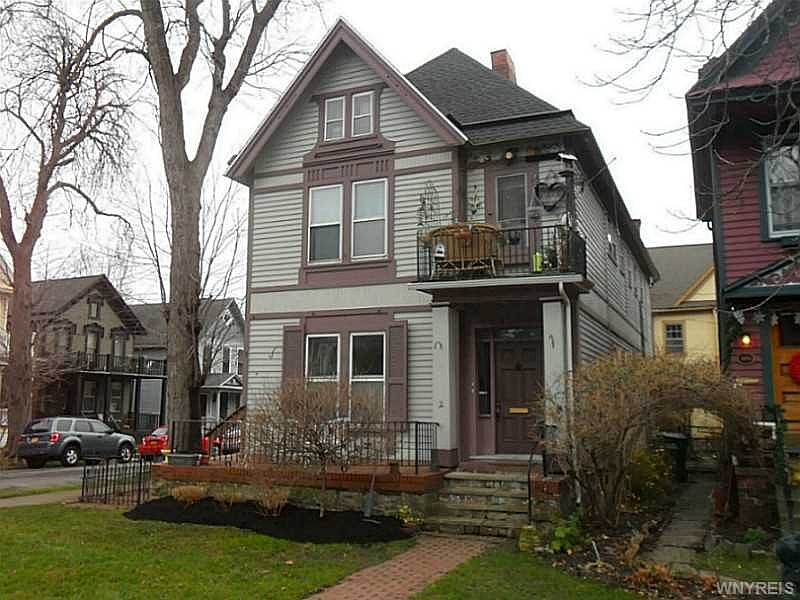 1st image of 2 Arlington Pl