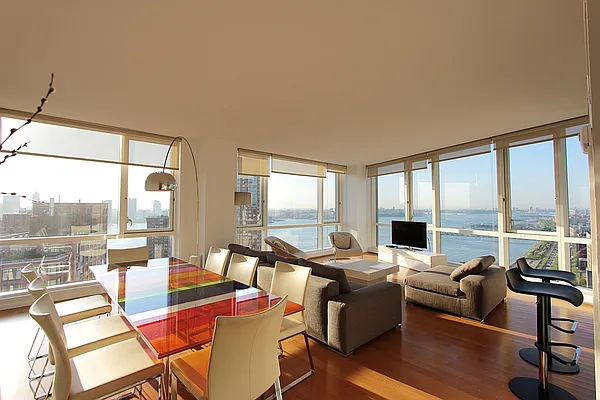 Rented by Domus Realty | media 12