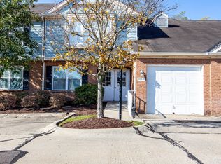 5231 Fox Ridge Dr, Cincinnati, OH 45248