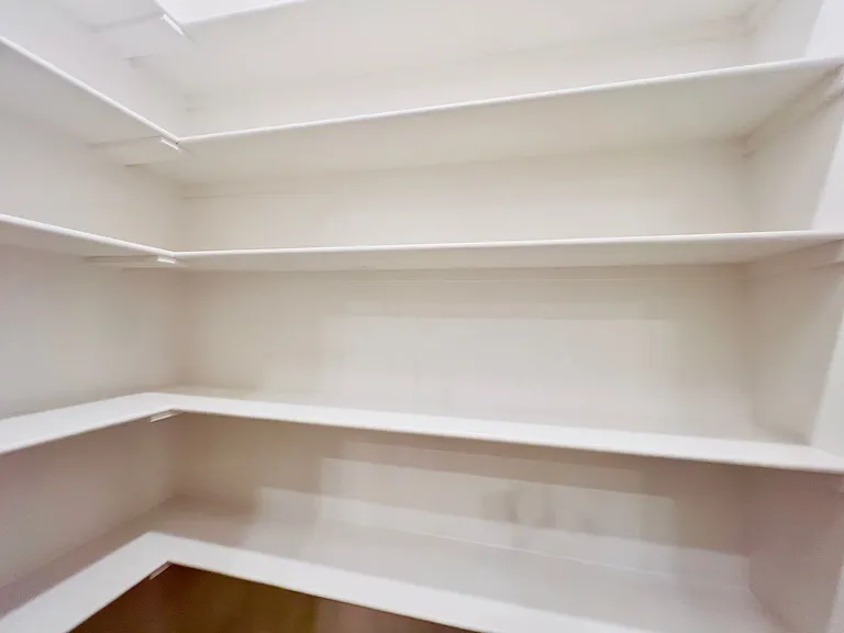 5813 Urbana Pl — Photo 11