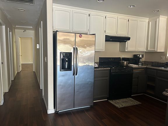 4th image of 3315 20th Ave