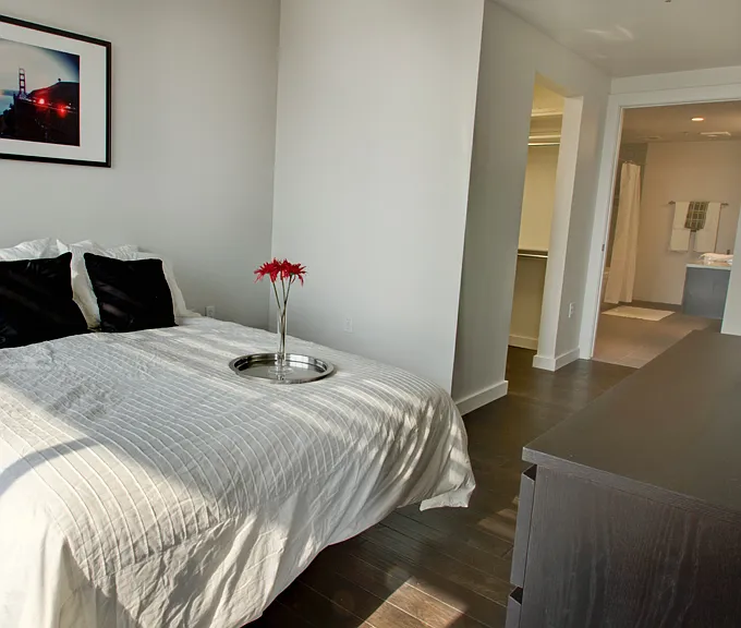 1212 N Walker Ave — Photo 5