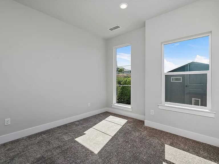 Bradbury Luxury Townhomes — Photo 67