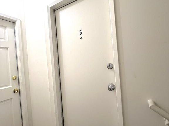 3rd image of 230 Lowell St APT 5