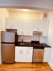 Rented by Metropolis Real Estate of Manhattan