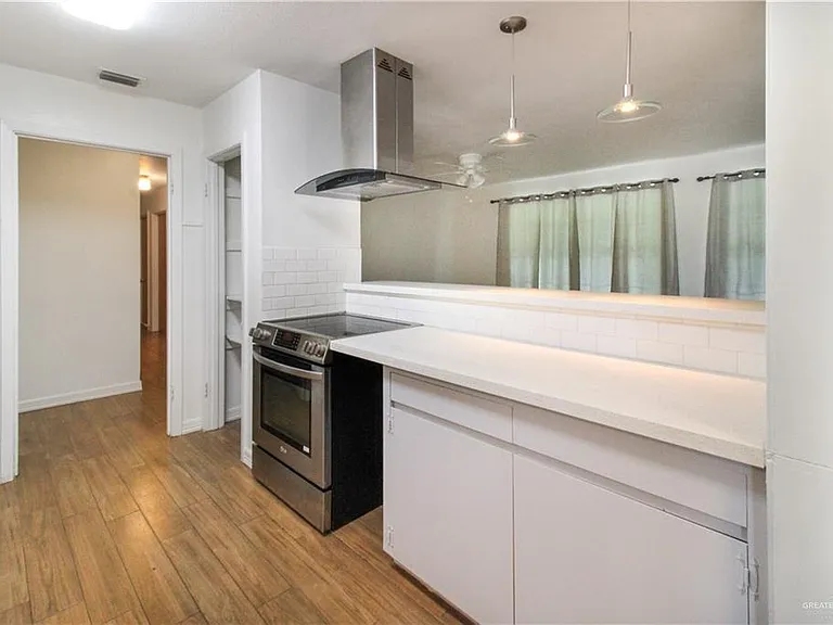 609 E Walnut Ave S — Photo 5