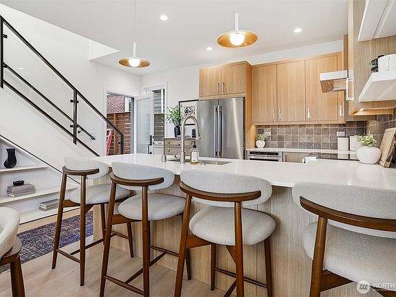4th image of 8332 24th Avenue NW
