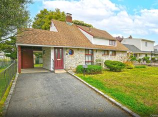 (Undisclosed Address), Levittown, NY 11756