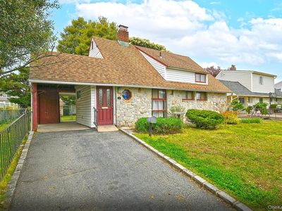 (Undisclosed Address), Levittown, NY, 11756