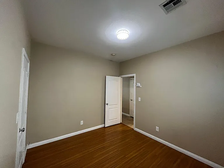Divine Ridge St — Photo 17