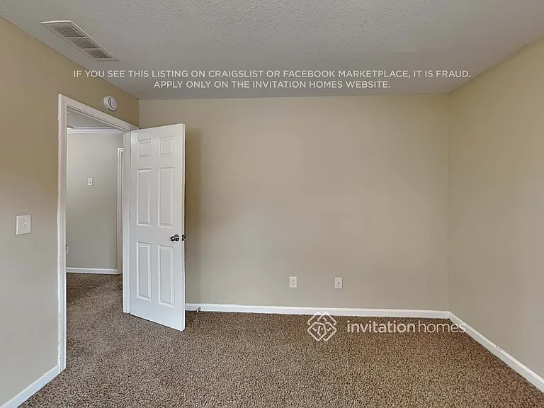 1004 Merlot Ct — Photo 15