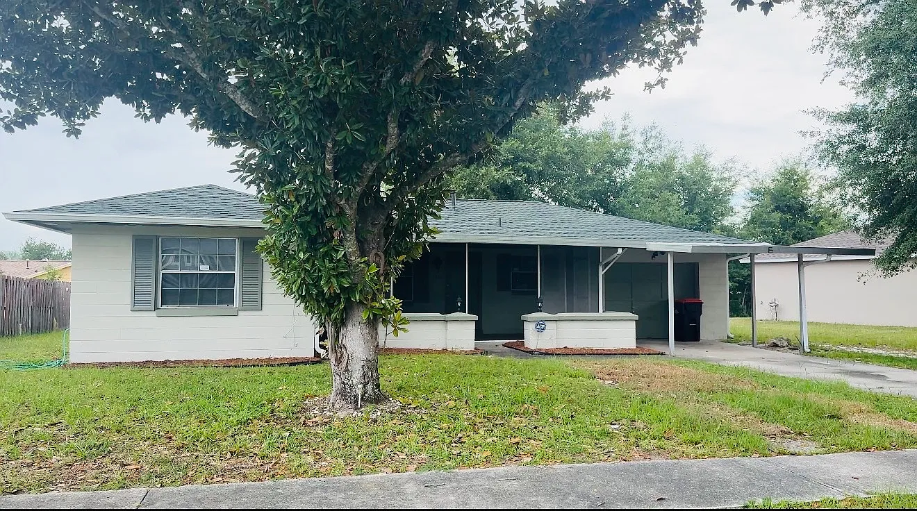 2 bed, 2115 sqft, $1,700 — Photo 2