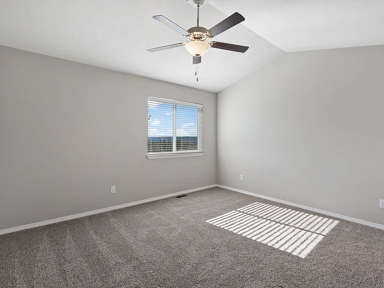 8315 N Phoebe Ct — Photo 6