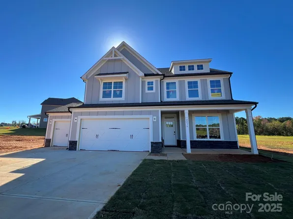 2236 Tabor Rd, Sherrills Ford, NC 28673