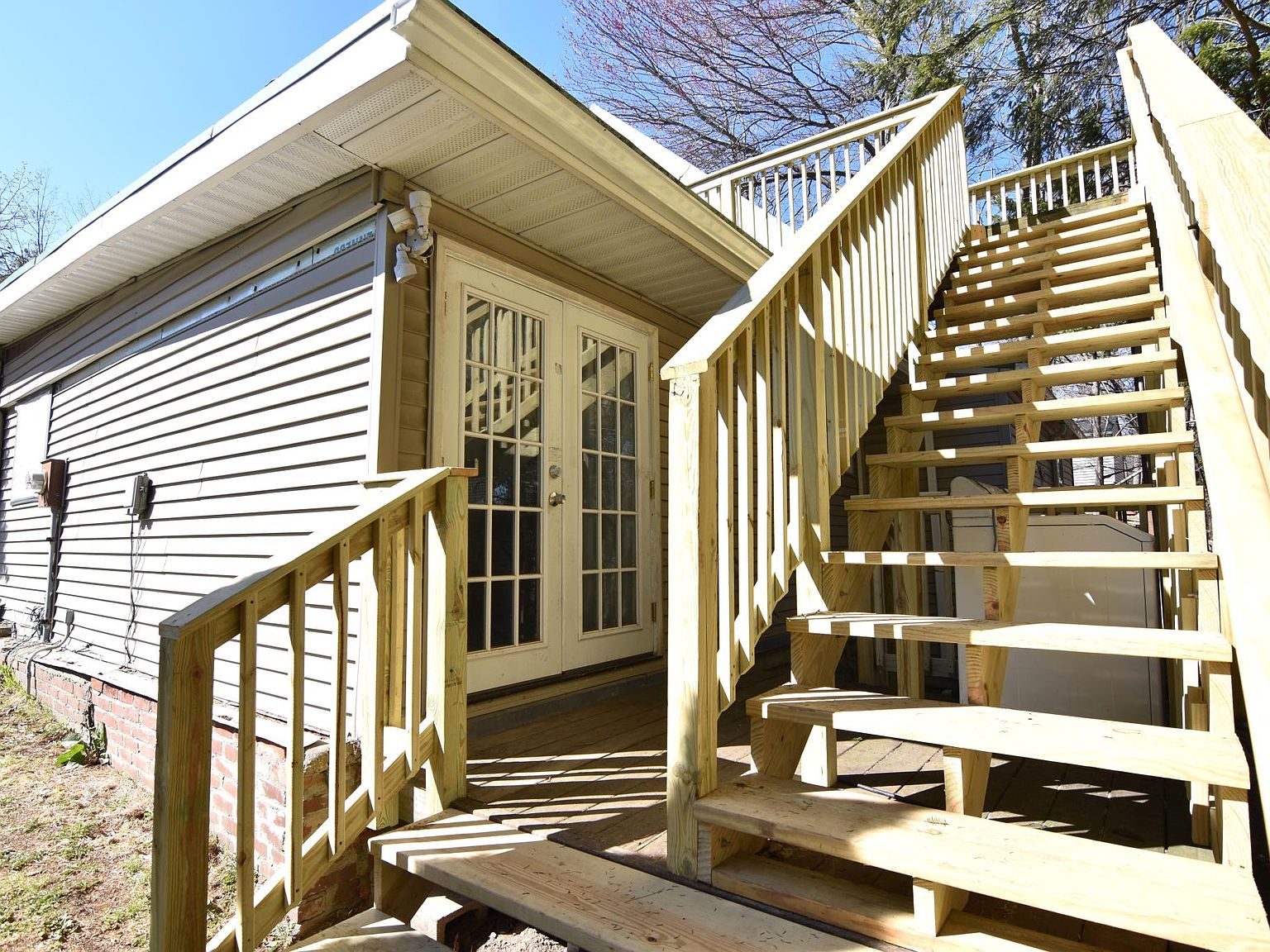 42 Spring Brook Rd, Waterbury, CT 06706 Zillow